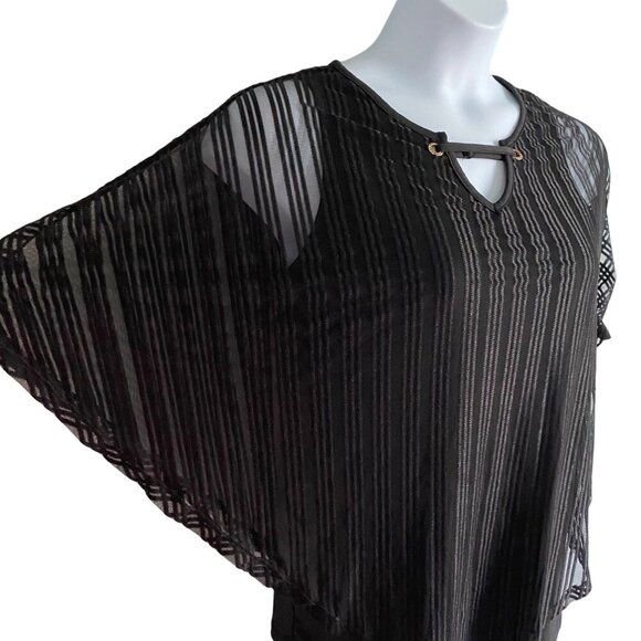 Sweet Violet Black Sheer Layered Poncho Top Women's Medium NEW NWT - Picture 4 of 10